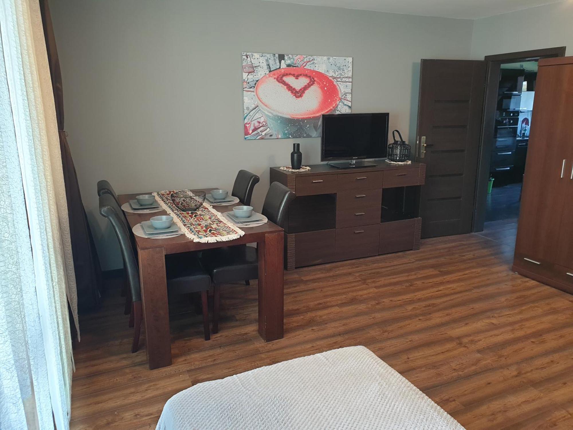 Przestronny Apartament Dla 9 Osob - 4 Sypialnie, Parking Gliwice Zewnętrze zdjęcie