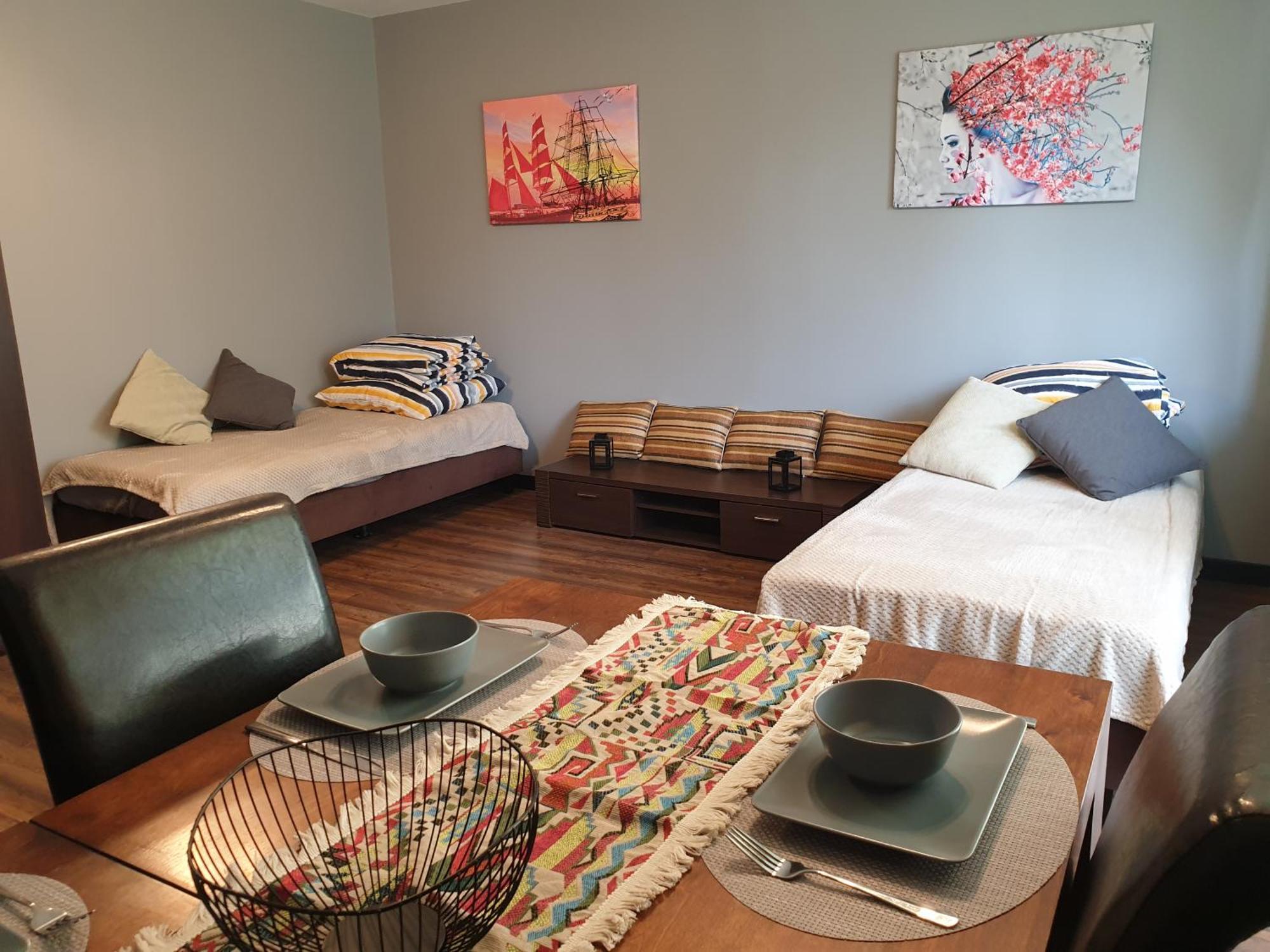 Przestronny Apartament Dla 9 Osob - 4 Sypialnie, Parking Gliwice Zewnętrze zdjęcie